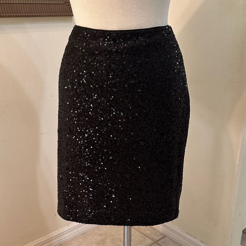 Cache’ Elegant Black Shimmer Sequin Skirt Size Small